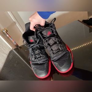 Men’s Athletic Shoes Adidas 10 Red Black Basketball Sports Tennis